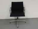 Vitra Eames EA 108