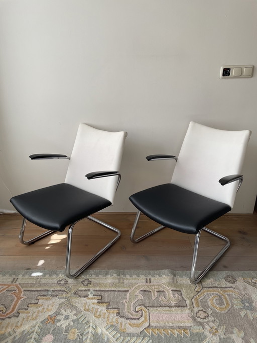 2x Toon De Wit 4014 fauteuil