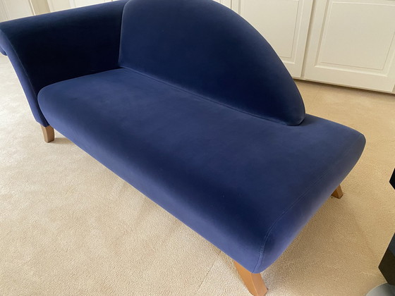 Image 1 of Jan des Bouvrie , donker blauw velvet chaise longue