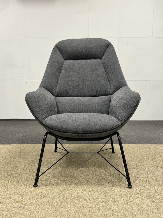 Image 1 of Nieuw Jori Prelude Fauteuil stof Design stoel