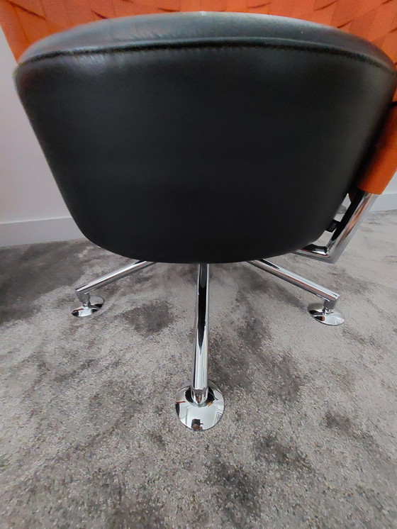 Image 1 of 2 design COR kuip draaistoeltjes