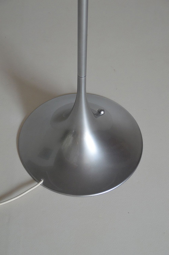 Image 1 of Verner Panton voor Louis Poulsen, Panthella vloerlamp, zeldzame versie