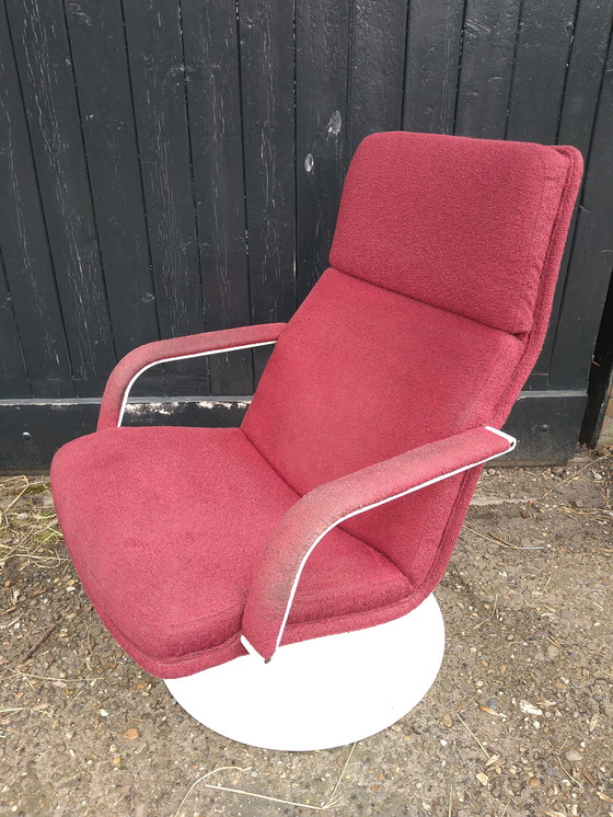 Image 1 of Artifort fauteuil F182