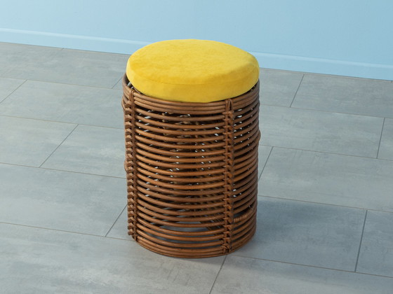 Image 1 of Vintage poef