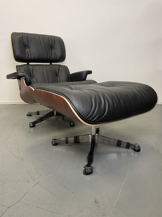 Image 1 of Vitra Eames Lounge Chair XL Palisander + Ottoman