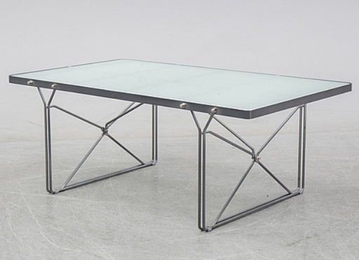 Niels Gammelgaard Moment coffee table