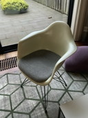 Vitra fiberglass DAR Eames