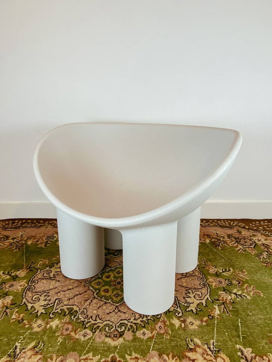 Image 1 of Roly Poly fauteuil van Faye Toogood - Italië