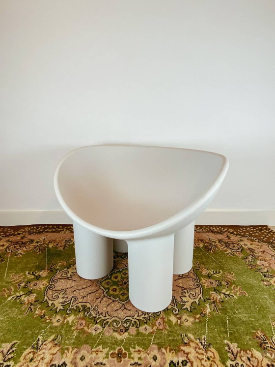 Image 1 of Roly Poly fauteuil van Faye Toogood - Italië