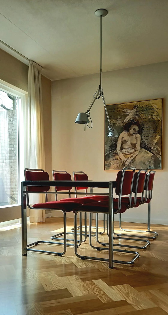 Image 1 of Artifort door Claire Bataille eettafel met 6 Gispen stoelen