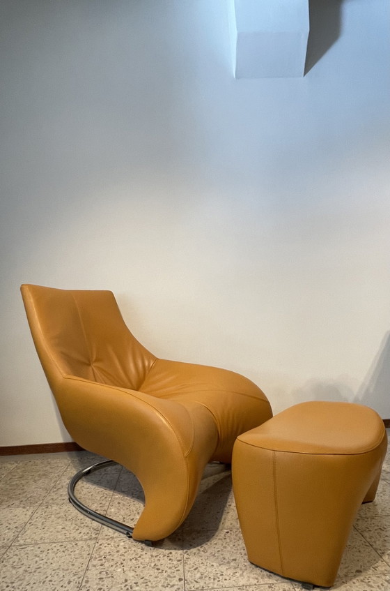 Image 1 of Leolux Darius fauteuil met hocker