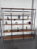 Vintage wandrek boekenkast