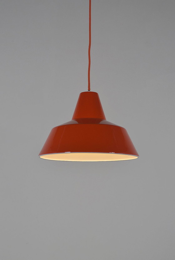 Image 1 of Emaille hanglamp ontworpen door Axel Wedel Madsen voor Louis Poulsen, jaren '60