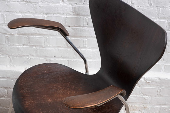 Image 1 of 2x Arne Jacobsen fauteuils model 3207