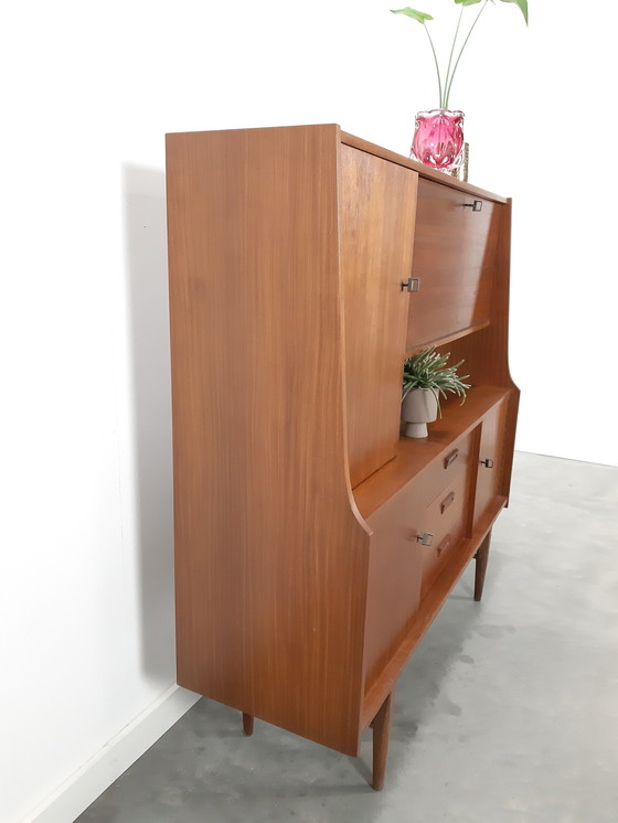 Image 1 of Vintage highboard