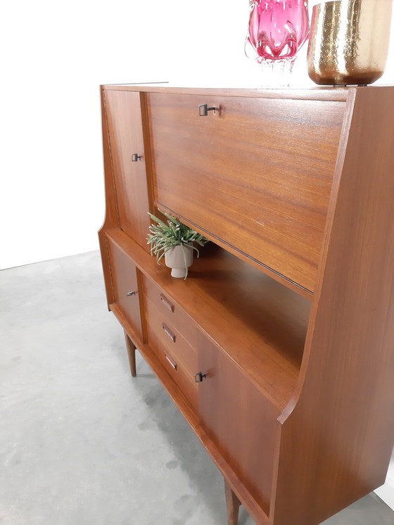 Image 1 of Vintage highboard