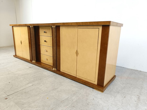 Image 1 of Vintage gelakt dressoir van geitenleer