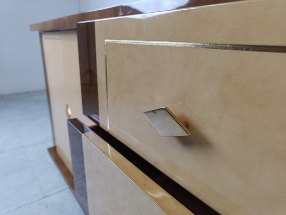 Image 1 of Vintage gelakt dressoir van geitenleer