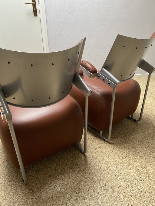 2x Oscar Harri Korhonen inno stoelen