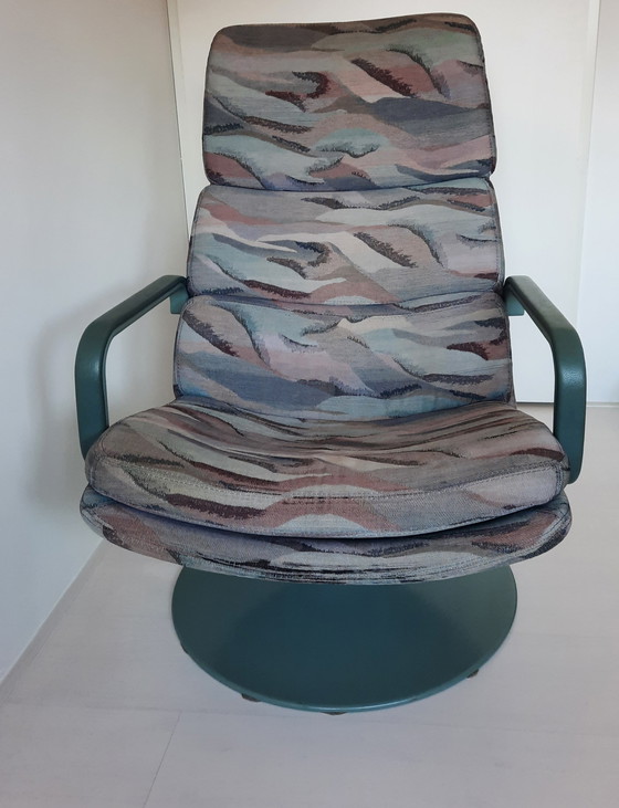 Image 1 of Artifort  F182 fauteuil