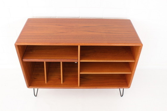 Image 1 of Dyrlund Deens Mid-Century Teak Media / Phono Dressoir met uitschuifbare plank