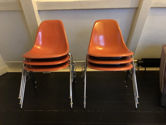 Image 1 of 6x Herman Miller Glasvezel DSS stapelstoelen van Ray & Charles Eames