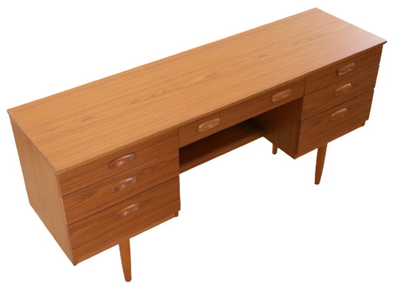 Image 1 of Vintage Schreiber bureau 'Birkenhead' 