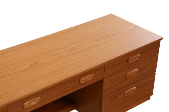 Image 1 of Vintage Schreiber bureau 'Birkenhead' 
