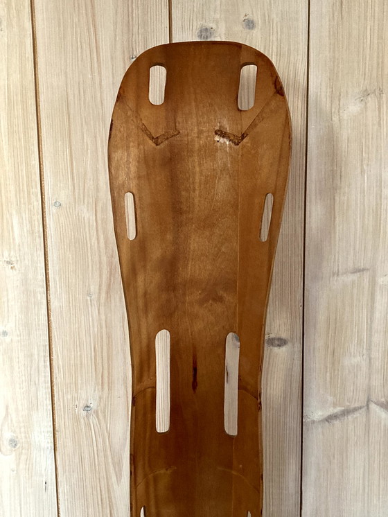 Image 1 of Ray & Charles Eames legsplint  plywood sculptuur