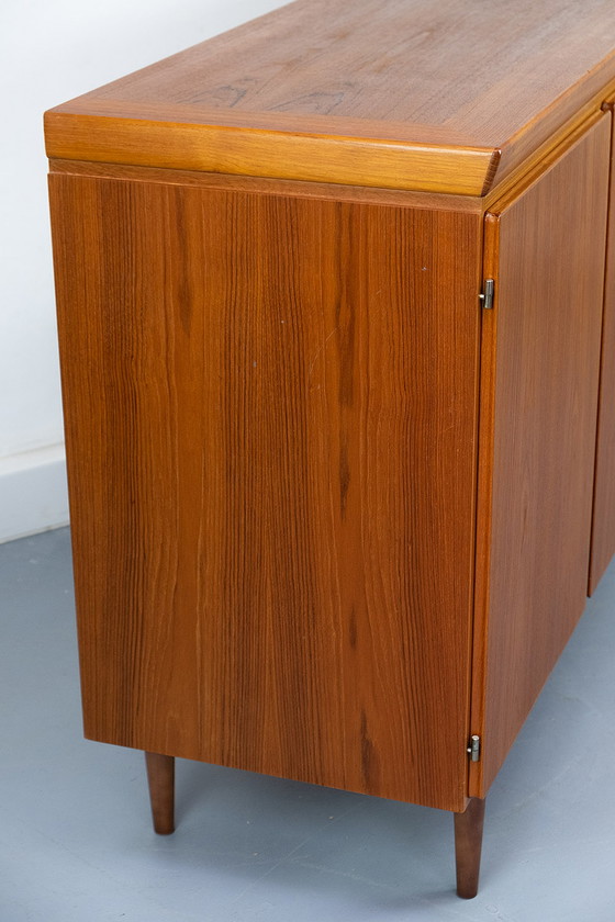 Image 1 of Skovby dressoir