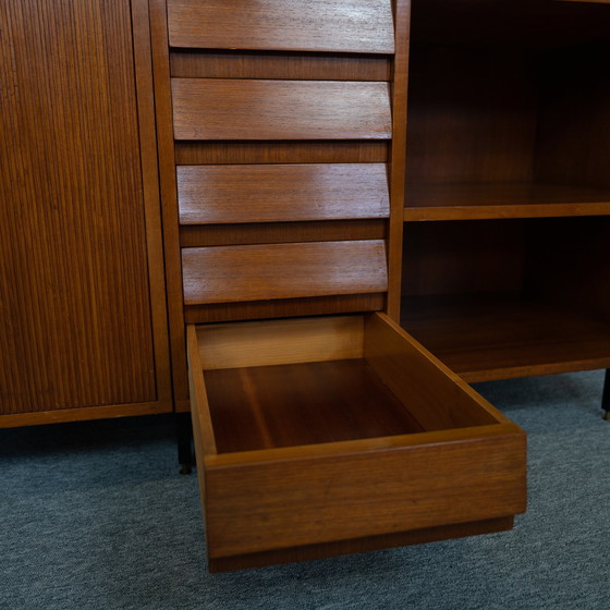 Image 1 of Italiaanse midcentury moderen teak dressoir