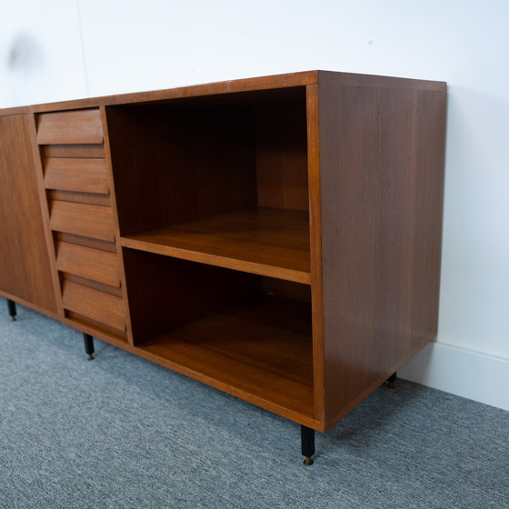 Image 1 of Italiaanse midcentury moderen teak dressoir