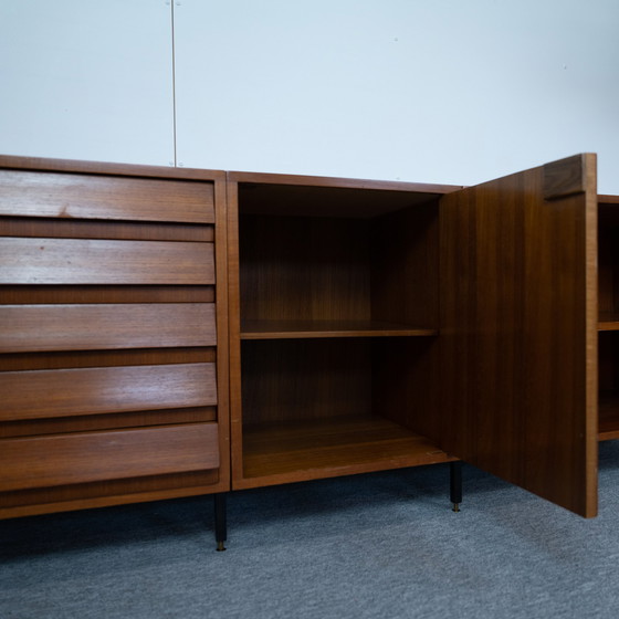 Image 1 of Italiaanse midcentury moderen teak dressoir