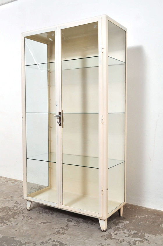 Image 1 of Vintage apothekerskast