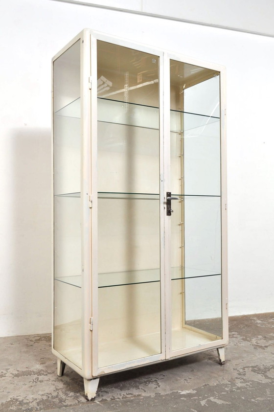 Image 1 of Vintage apothekerskast
