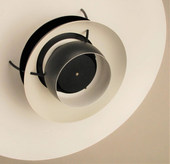Image 1 of Louis Poulsen Mat zwart/Wit | Vintage PH5 hanglamp