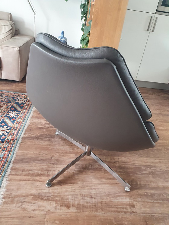 Image 1 of Artifort F517 fauteuil