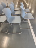 11x Frill & No-Frill  Stoelen