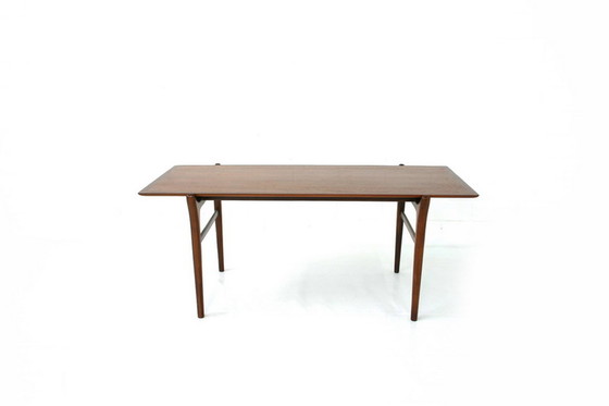 Image 1 of Deense Teakhouten salontafel / banktafel uit het midden van de Mid Century , Finn Juhl stijl