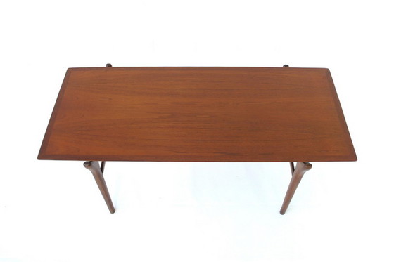 Image 1 of Deense Teakhouten salontafel / banktafel uit het midden van de Mid Century , Finn Juhl stijl