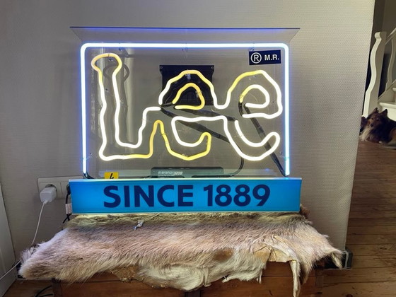 Image 1 of Lee neon wandlamp