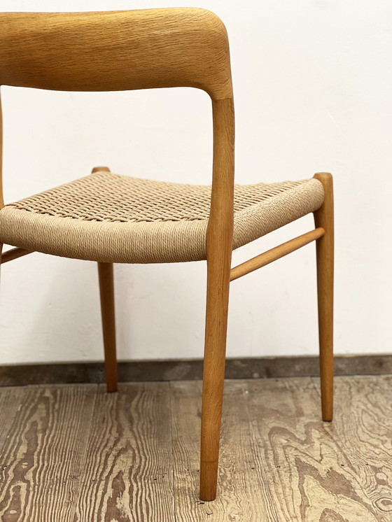 Image 1 of Paar Deense eiken eetkamerstoelen Mid-Century #75, Niels O. Møller voor JL Moller