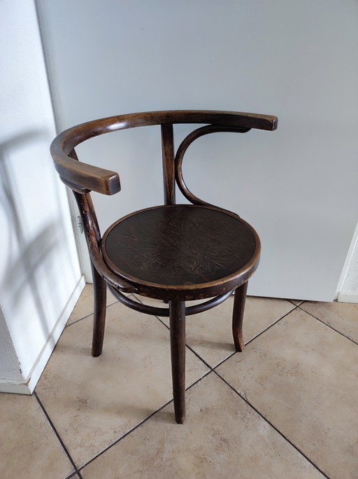 Cosmos Thonet stoel