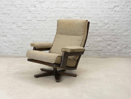 Comfortabele Leolux Relax Lounge Chair van Nederlands ontwerper Jan des Bouvrie. Nederland, jaren 70.