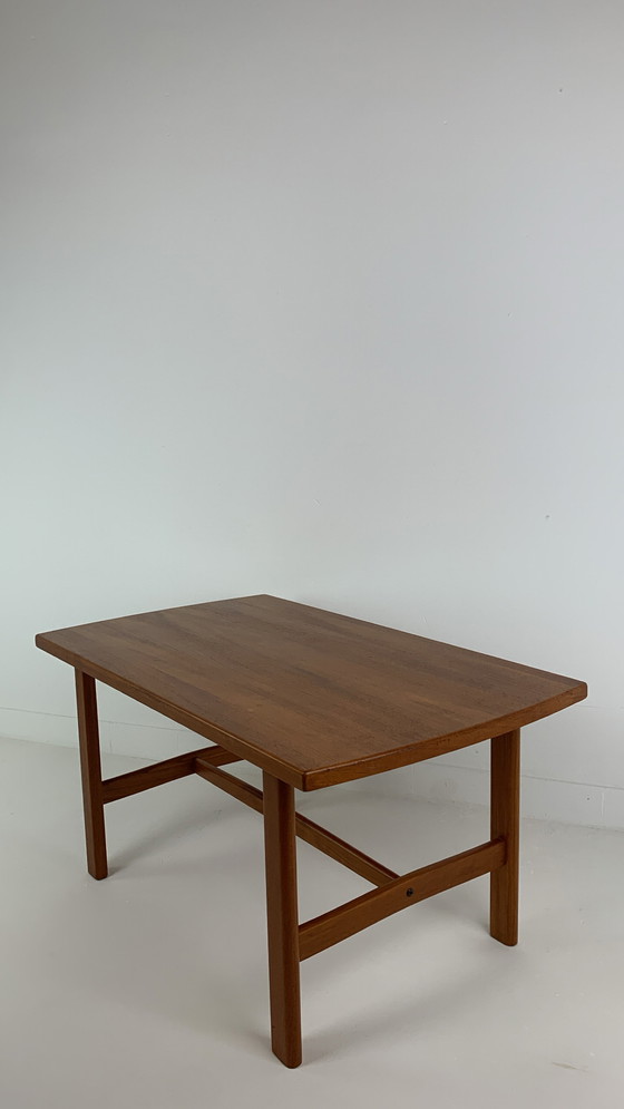 Image 1 of Zweedse vintage teak fineren salontafel/ koffietafel 