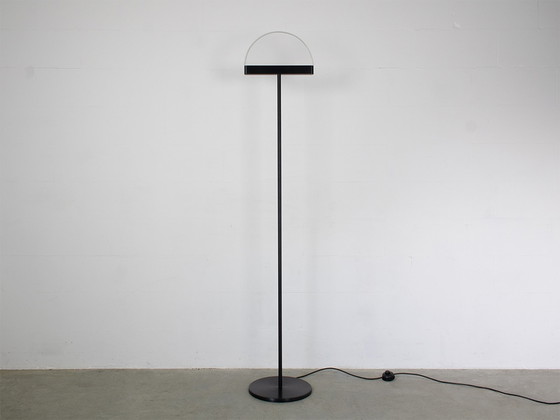 Image 1 of Valerie Objects vloerlamp Halo design Maarten de Caelaer