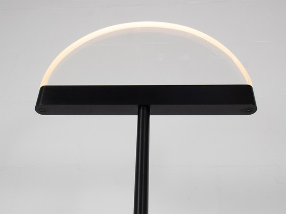 Image 1 of Valerie Objects vloerlamp Halo design Maarten de Caelaer