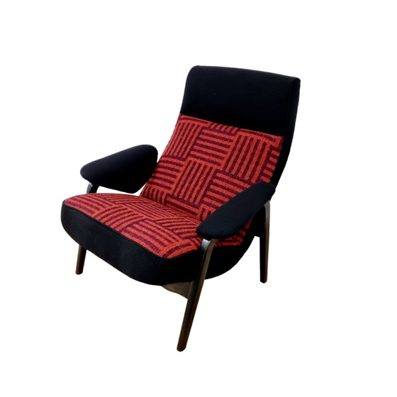 Image 1 of Fantastische Fauteuil "N 137" van Theo Ruth voor Artifort, jaren 1950 gerestaureerd. 