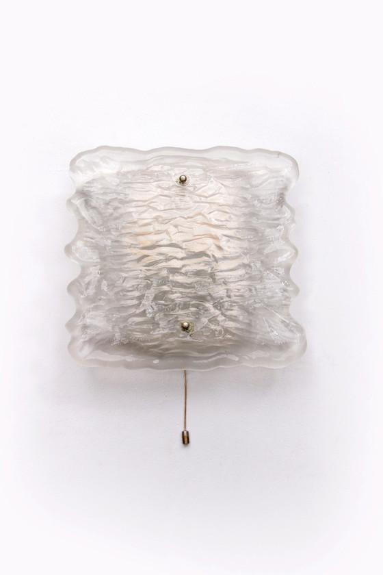 Image 1 of Mooie grote wandlamp van prachtig mat glas,1960 Duitsland