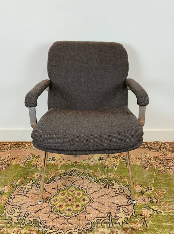 Image 1 of Geoffrey D. Harcourt - Artifort fauteuil opnieuw bekleed